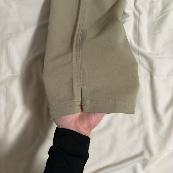 FIGS High Waisted Yola Skinny Scrub Pants Tan Nude Latte Size Medium - Picture 12 of 12